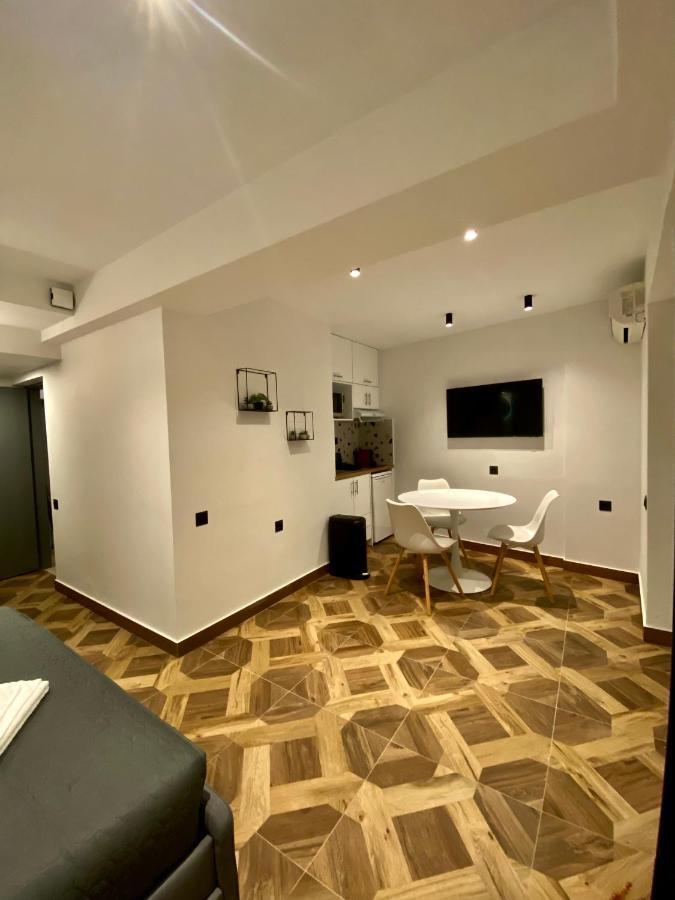 Sunshine Cozy Central Studio Basement Heraklion  ภายนอก รูปภาพ